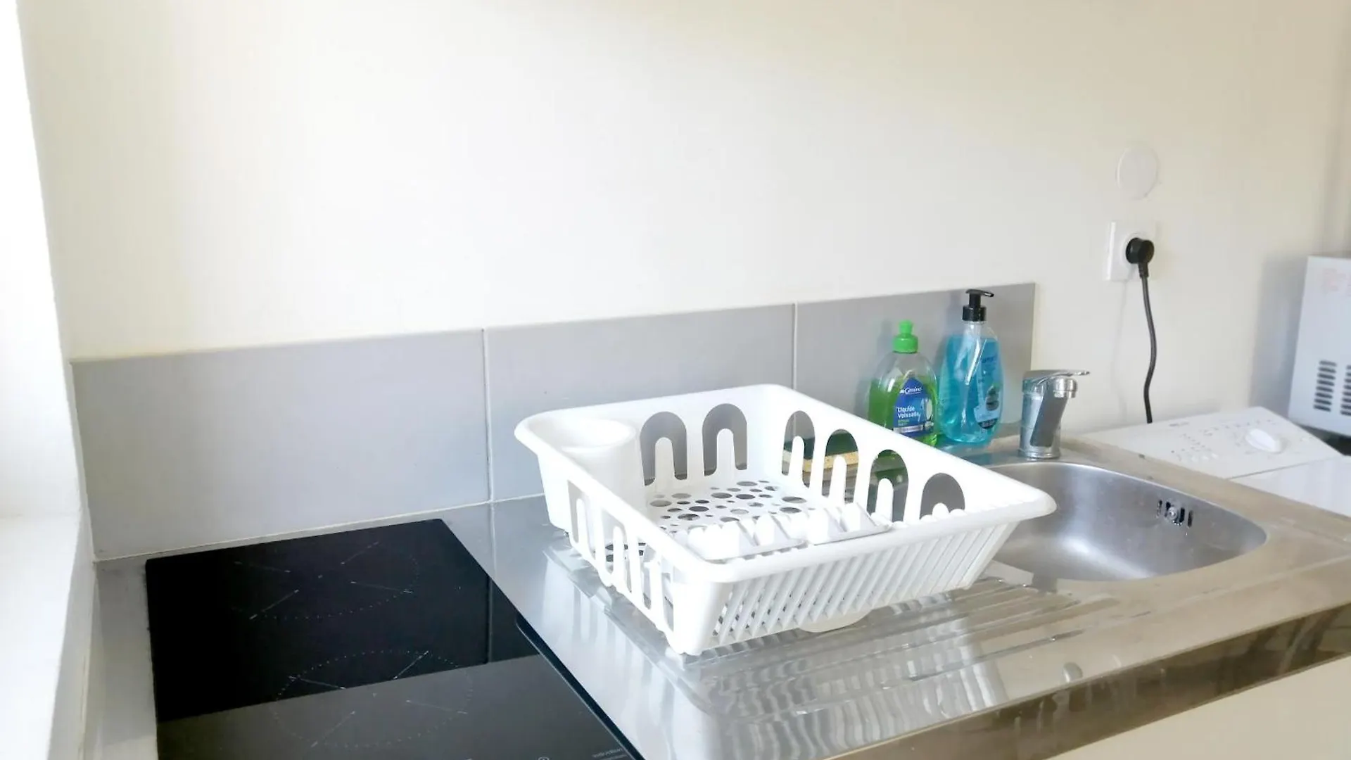 Nice Subplex Apartment - 2 People - Metro Mermoz-Parc Parilly بْرو